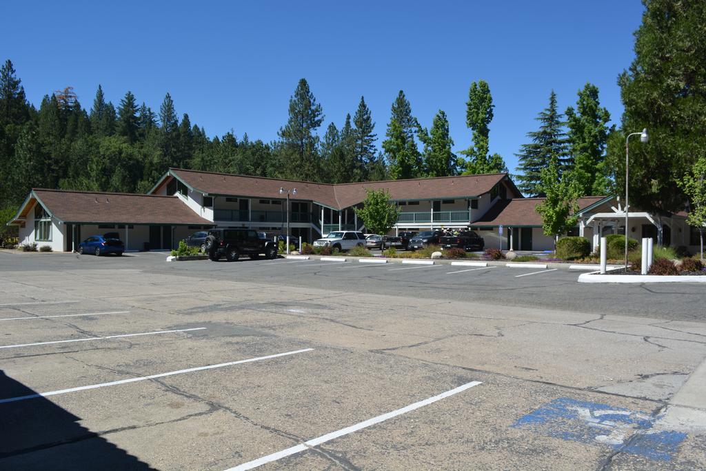Pioneer Inn & Suites Volcano Екстер'єр фото