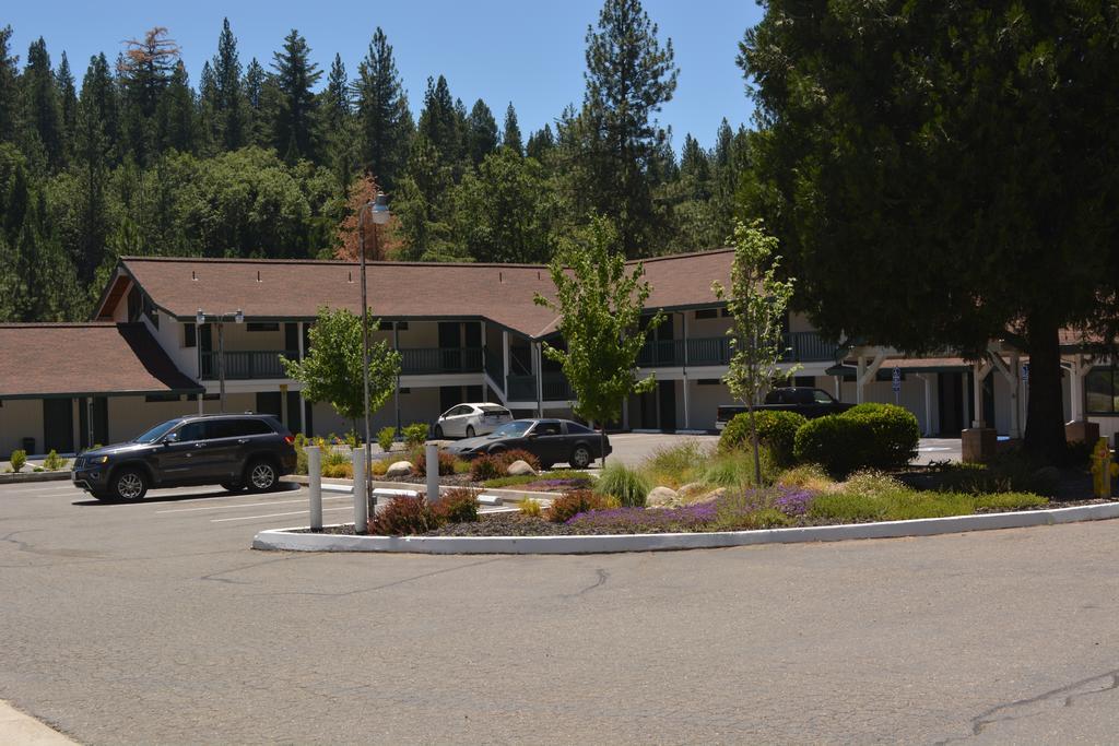 Pioneer Inn & Suites Volcano Екстер'єр фото